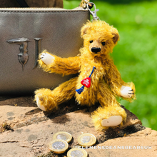 Load image into Gallery viewer, ONLY 1 LEFT! CLEVER TEDDY KARL / MOHAIR QUALITY BEAR (KEY RING /COIN CASE)